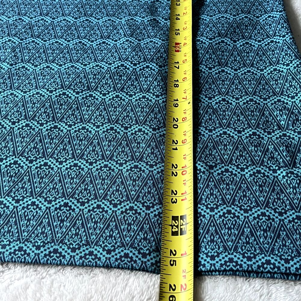 Ivivva Lululemon Girls Tank 14 Aqua Green Geo Print Racerback Top Seamless Logo - Picture 9 of 9